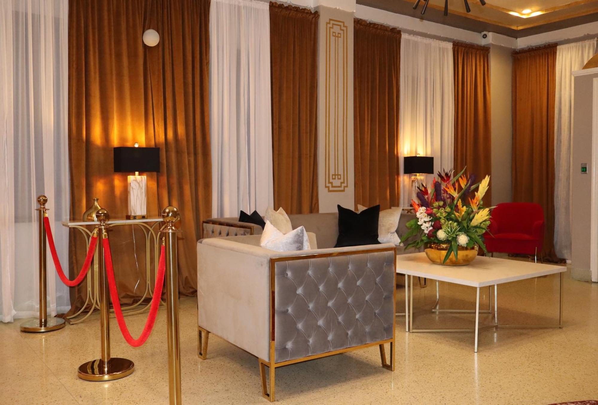 Tb Hotel Downtown Miami Exterior photo