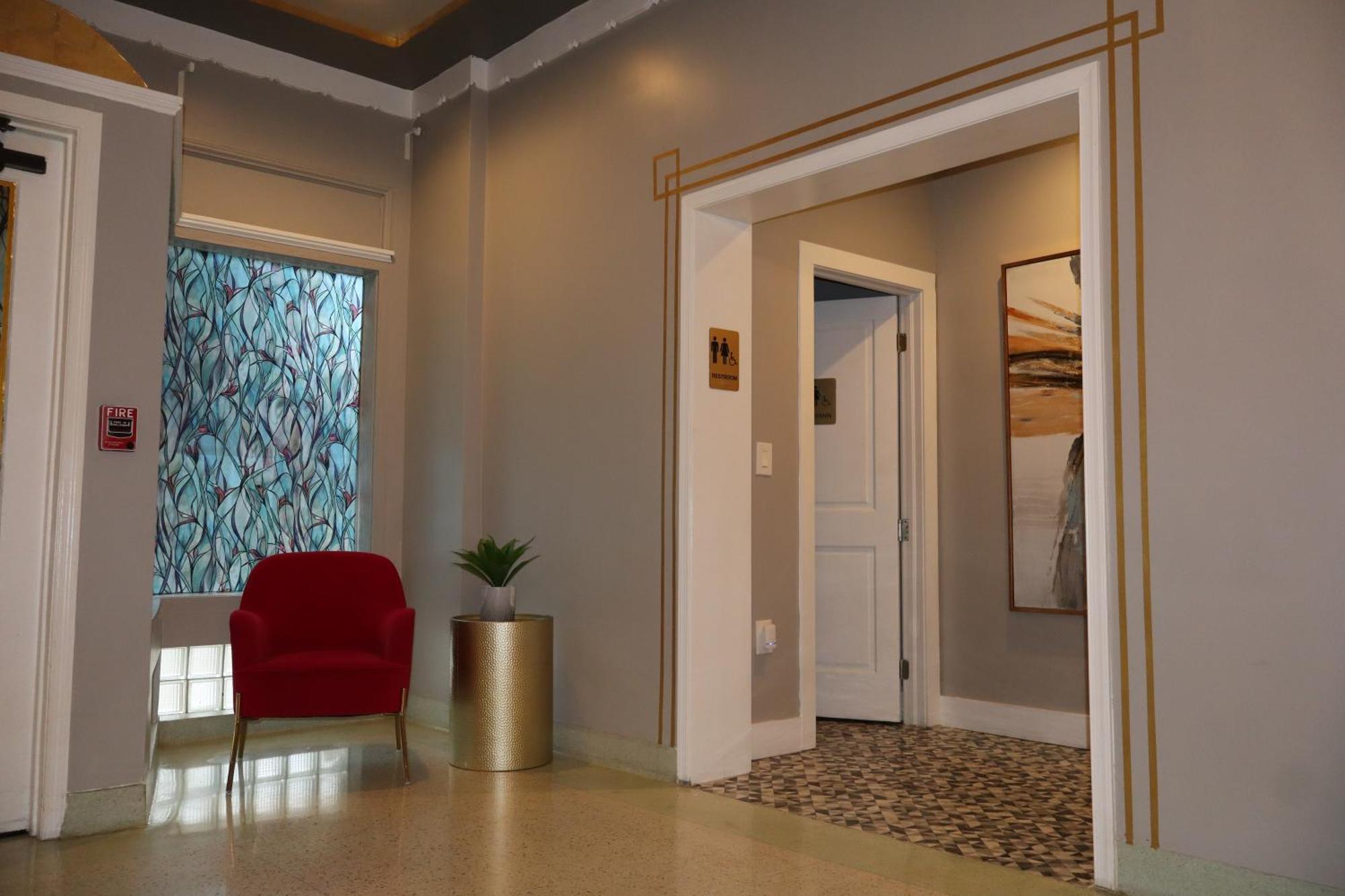 Tb Hotel Downtown Miami Exterior photo